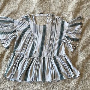 Like new moon river blouse size M